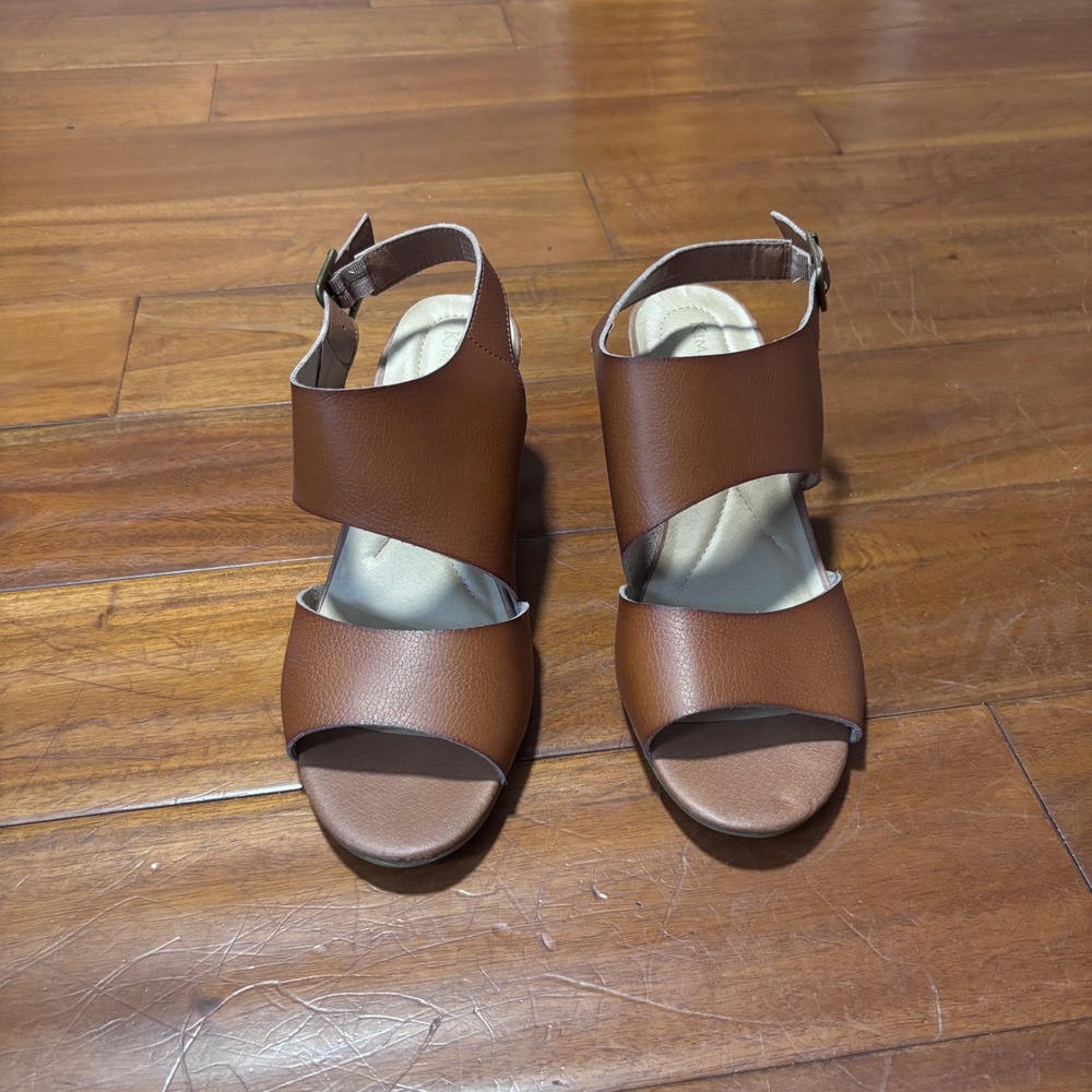 Kim Rogers Cognac Faux Leather‎ Chunky Heel Sandals|Comfort| Memoryfoam|Sz 11